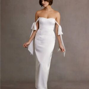 🤍 AZAZIE LOEY – Diamond White Off-The-Shoulder Satin Dress 🤍